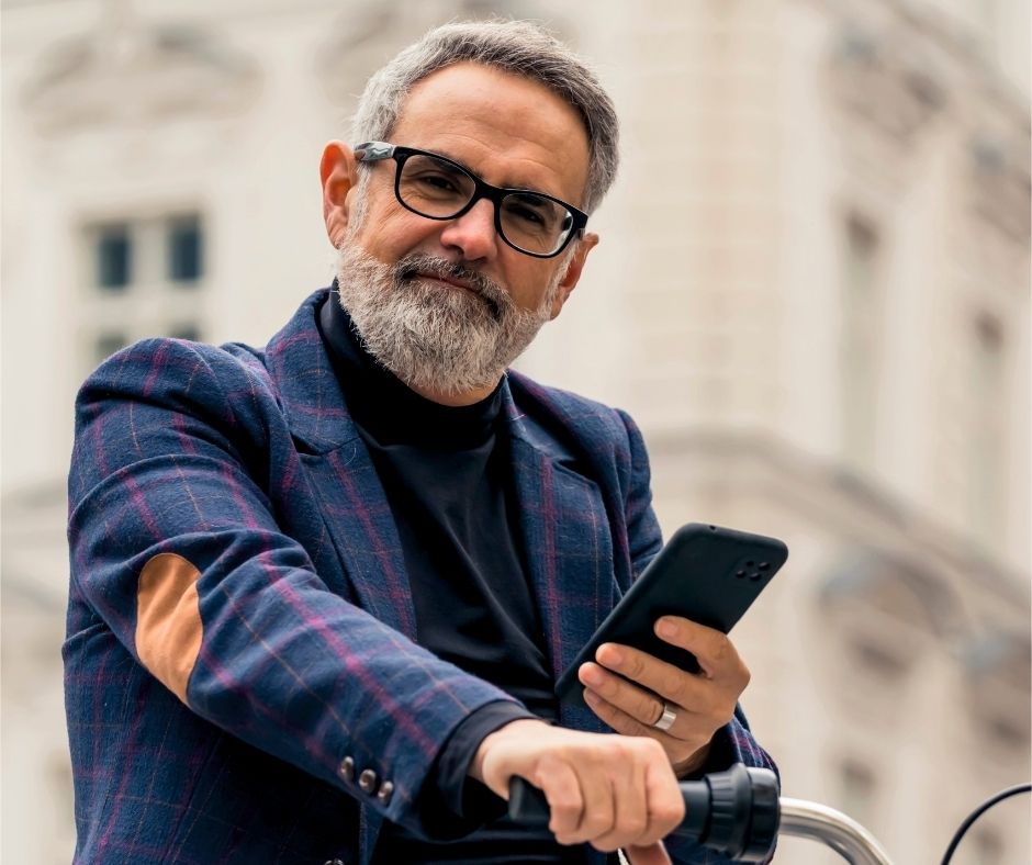 VISULUXE™ The Ultimate Progressive Lens Crafted for the Way Modern Life Moves